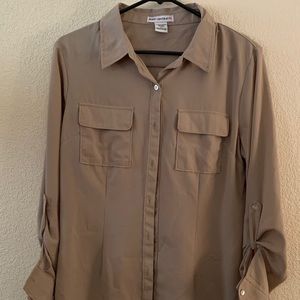 Juniors Body Central blouse,sz large, tan